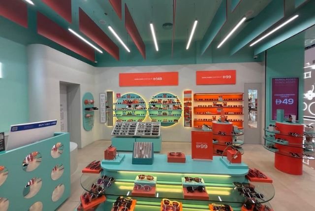 Retail shop interior fit out with custom displays and lighting in Dubai